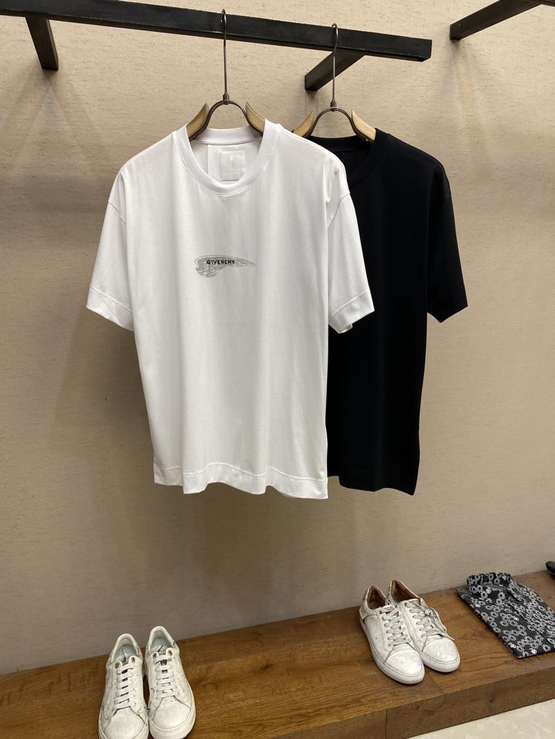 Givenchy T-Shirts